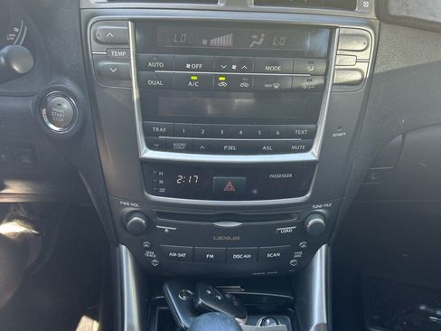 Used 2008 Lexus IS 250 w/ Preferred Accessory Pkg RWD image 6