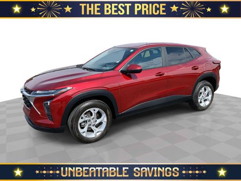 Certified 2024 Chevrolet Trax LS w/ LS Convenience Package FWD image 1