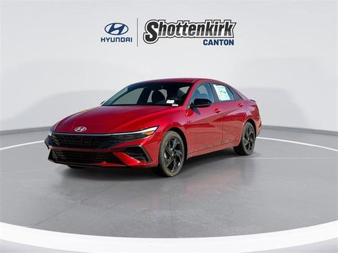 New 2026 Hyundai Elantra Sport image 4