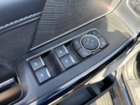 Used 2022 Ford F150 Platinum w/ Equipment Group 701A High AWD/4WD image 19