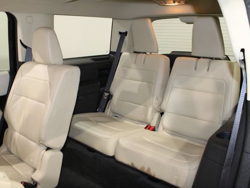 Used 2014 Ford Flex SEL w/ Equipment Group 202A AWD/4WD image 16