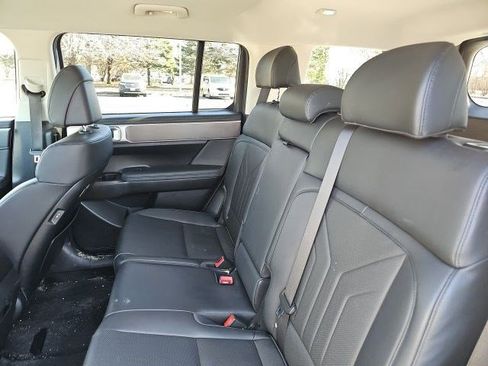 Used 2025 Hyundai Santa Fe SEL image 17