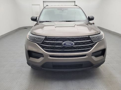 Used 2021 Ford Explorer XLT w/ Class III Trailer Tow Package AWD/4WD image 14