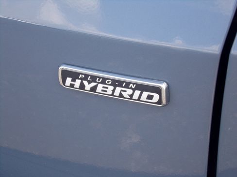 Used 2023 Ford Escape SE image 10