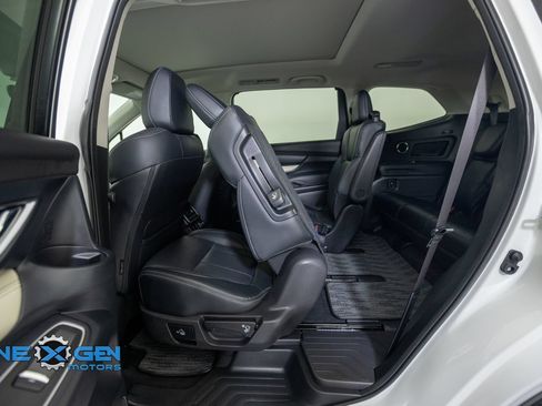 Used 2022 Subaru Ascent Limited w/ Technology Package AWD/4WD image 30