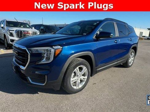 Used 2022 GMC Terrain SLE w/ Driver Convenience Package image 5