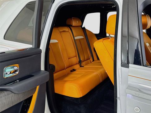 Used 2021 Rolls-Royce Cullinan AWD/4WD image 33
