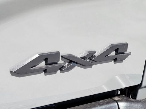 New 2026 RAM 2500 Big Horn AWD/4WD image 22