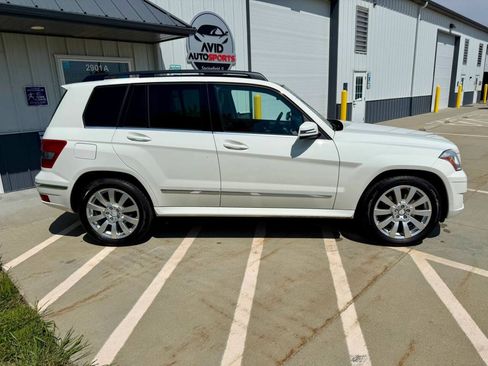 Used 2011 Mercedes-Benz GLK 350 4MATIC image 8