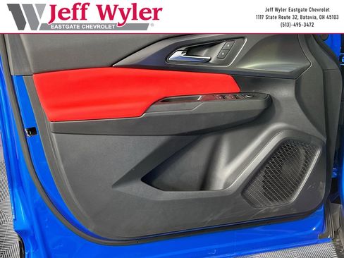 New 2025 Chevrolet Equinox EV RS w/ LPO, All-Weather Mat Package image 19