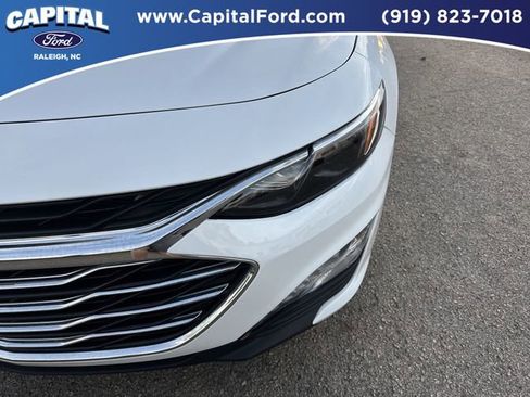 Used 2024 Chevrolet Malibu LT image 11