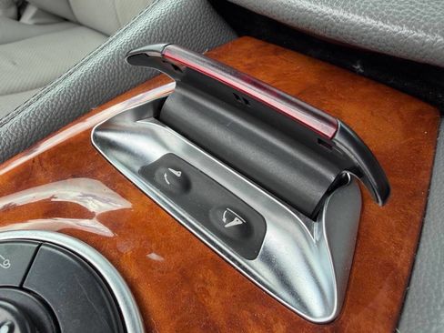 Used 2004 Mercedes-Benz SL 500 image 21