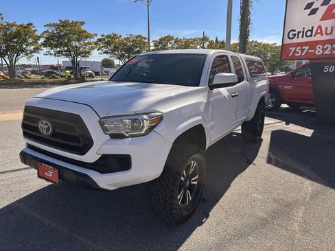 Used 2020 Toyota Tacoma SR RWD image 8