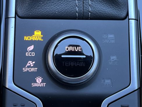 New 2026 Kia Sorento SX Prestige image 10