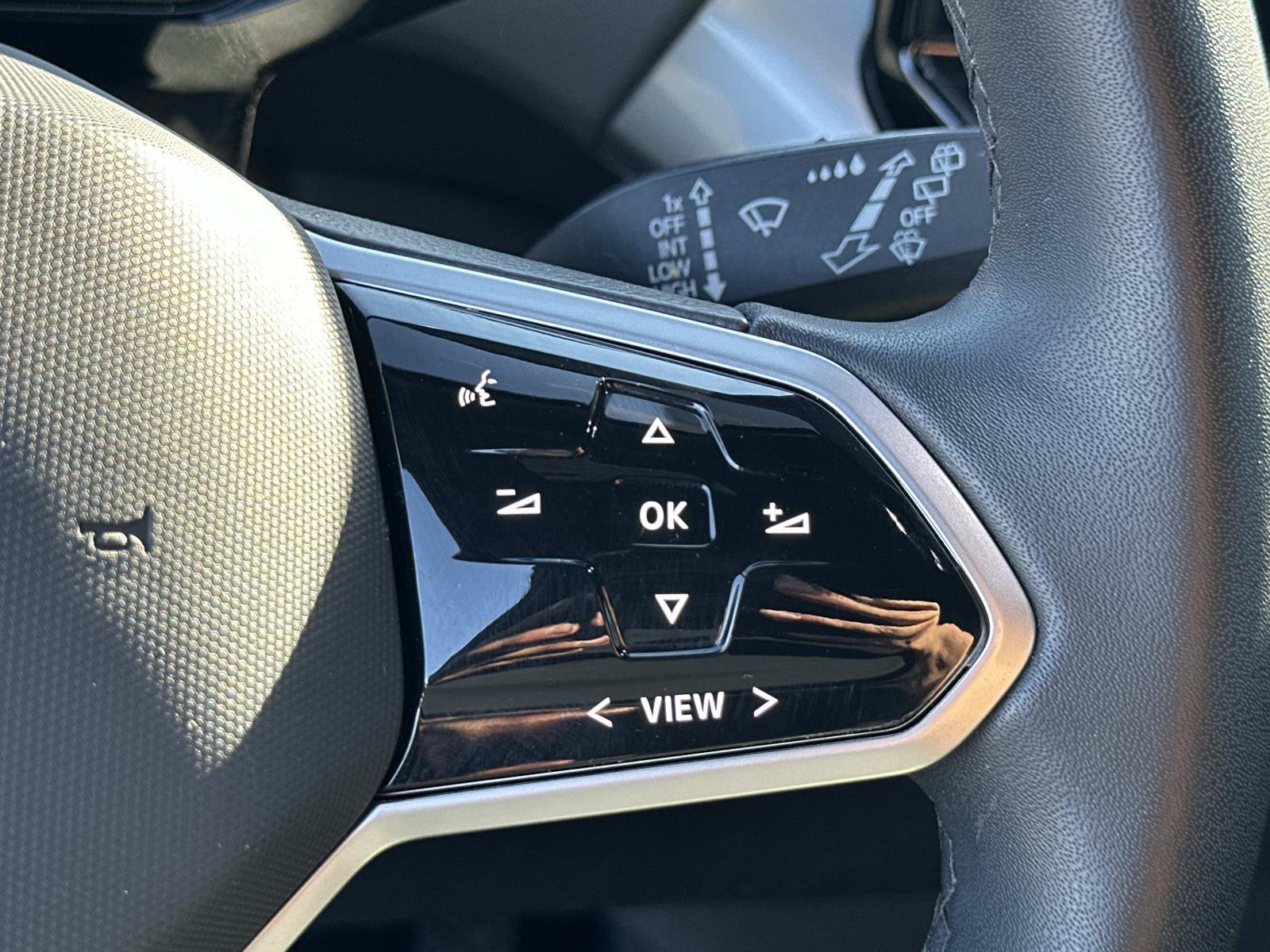 Certified 2023 Volkswagen ID.4 Pro S AWD/4WD image 10
