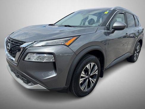 Used 2023 Nissan Rogue SV w/ SV Premium B Package image 2