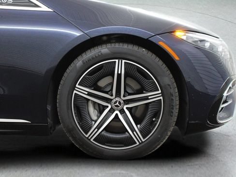 Used 2023 Mercedes-Benz EQS 580 4MATIC Sedan image 14