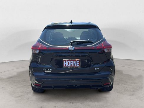 Used 2021 Nissan Kicks SV FWD image 4