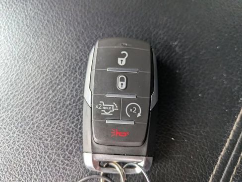 Used 2025 RAM 1500 Big Horn AWD/4WD image 31