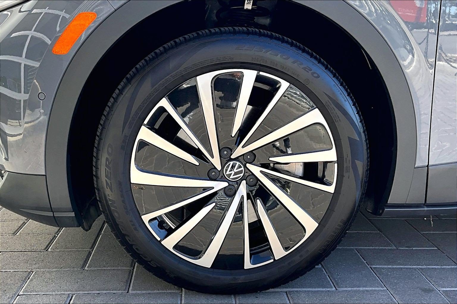 Used 2025 Volkswagen ID.4 S Limited RWD image 9