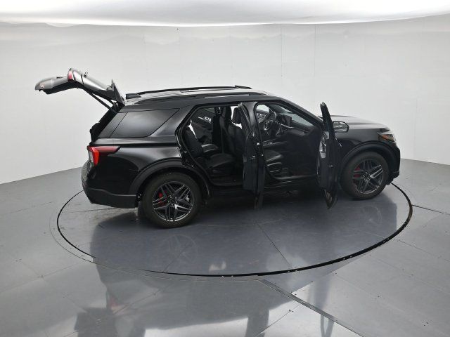 Certified 2026 Ford Explorer ST w/ Sun And Sound Package AWD/4WD image 51