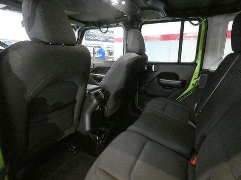 Used 2019 Jeep Wrangler Unlimited Sport AWD/4WD image 20