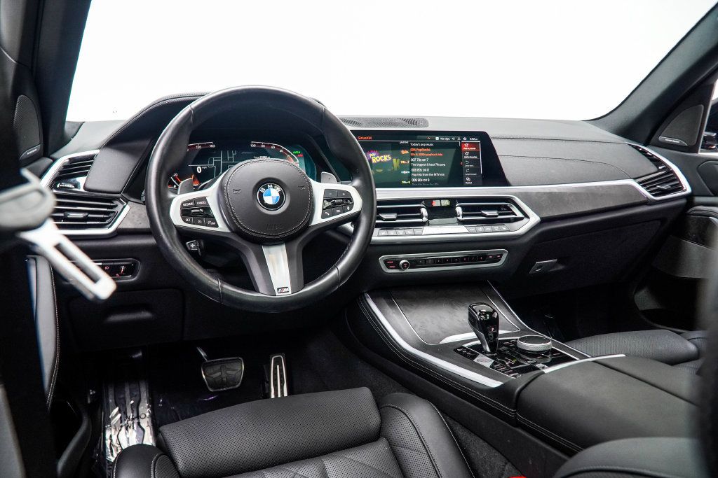 Used 2023 BMW X5 sDrive40i w/ M Sport Package RWD image 16