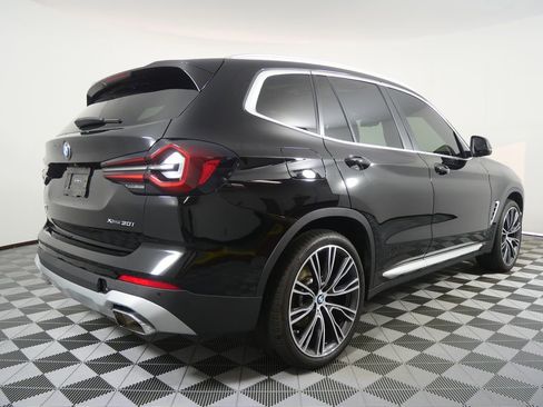 Used 2024 BMW X3 xDrive30i w/ Premium Package image 3