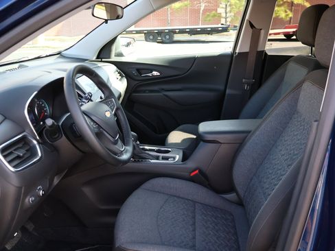 Used 2023 Chevrolet Equinox LT image 11