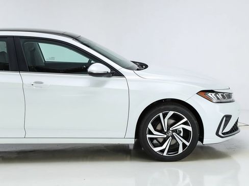 New 2026 Volkswagen Jetta SEL image 12