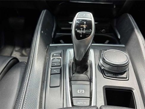 Used 2019 BMW X6 sDrive35i w/ M Sport Package image 22