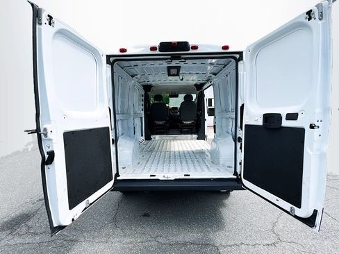 Used 2025 RAM ProMaster 2500 w/ Convenience Group FWD image 21