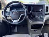 Certified 2017 Toyota Sienna XLE Premium image 6