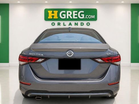 Used 2022 Nissan Sentra SR w/ Electronics Package FWD image 8