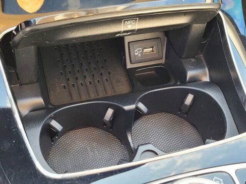 Used 2018 Mercedes-Benz E 300 image 24