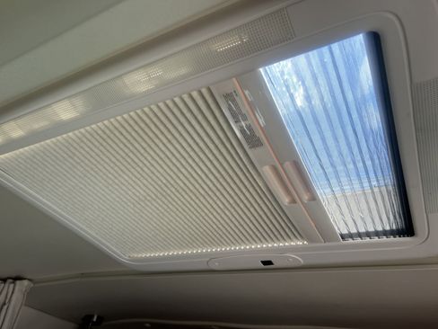 Used 2015 Mercedes-Benz Sprinter 3500 image 91