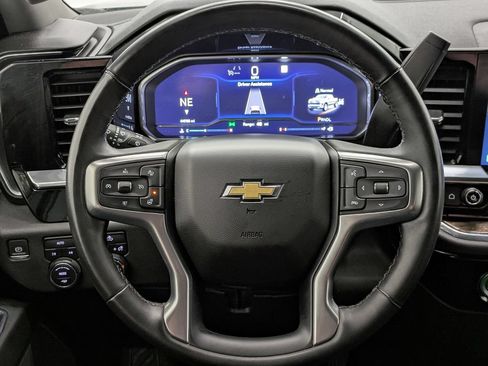 Used 2023 Chevrolet Silverado 1500 LT AWD/4WD image 30