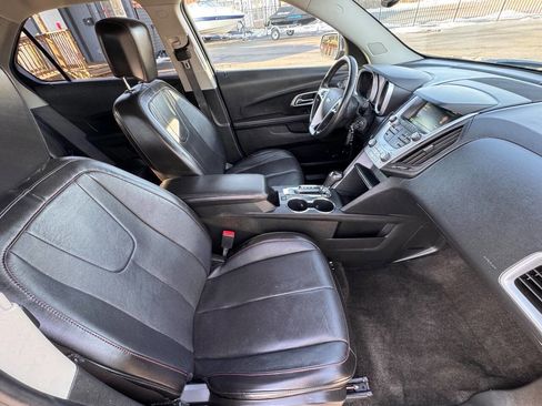 Used 2016 Chevrolet Equinox LTZ w/ Enhanced Convenience Package image 21