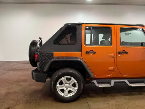 Used 2010 Jeep Wrangler Unlimited Sport image 33