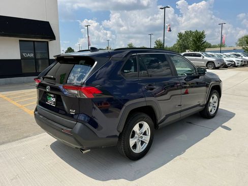 Used 2021 Toyota RAV4 XLE AWD/4WD image 15