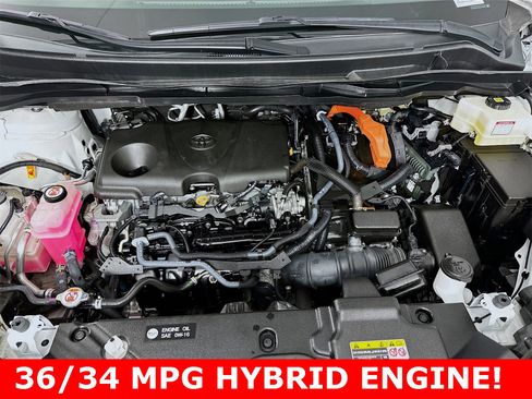 Certified 2025 Toyota Sienna Platinum image 35