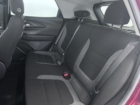 Used 2022 Chevrolet TrailBlazer LT w/ Convenience Package FWD image 22