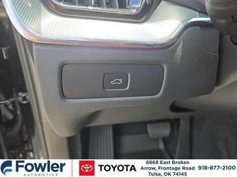 Used 2026 Volvo XC60 B5 Ultra w/ Protection Package Premier AWD/4WD image 16