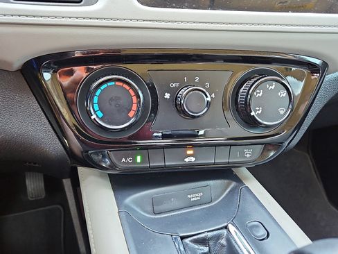 Used 2022 Honda HR-V LX image 15