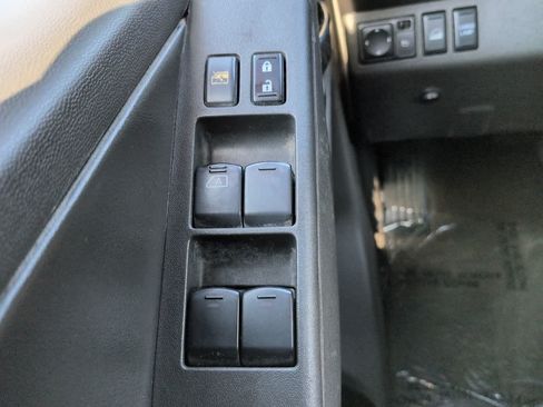 Used 2014 Nissan Frontier PRO-4X w/ Pro-4x Luxury Package AWD/4WD image 24