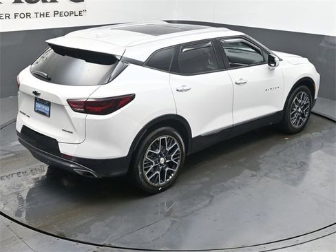 Certified 2023 Chevrolet Blazer Premier w/ Driver Confidence II Package image 39