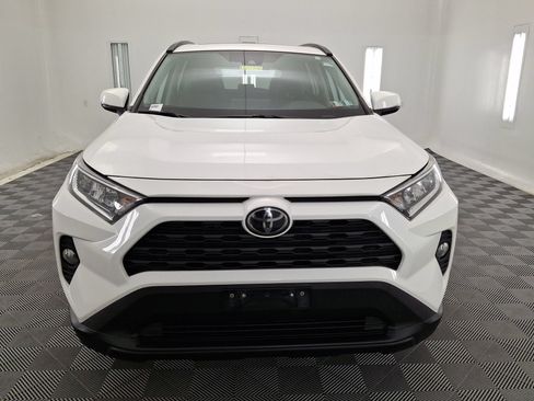 Certified 2020 Toyota RAV4 XLE Premium AWD/4WD image 29
