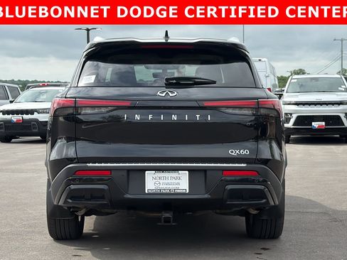 Used 2025 INFINITI QX60 Luxe w/ Vision Package FWD image 6