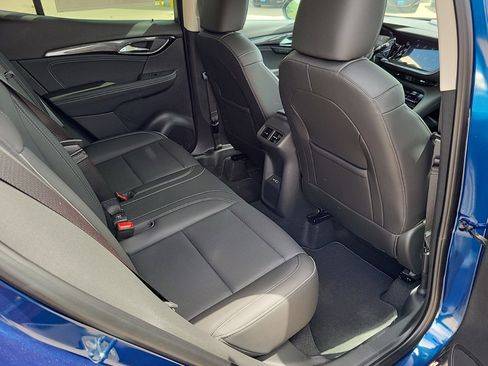 Used 2023 Buick Envision Essence image 11