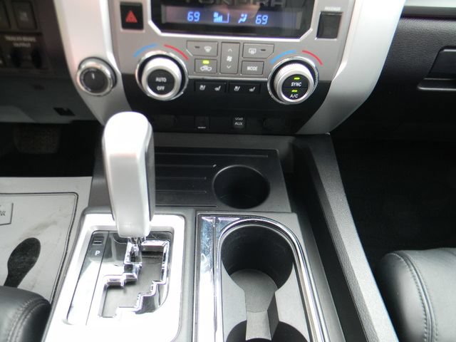 Used 2016 Toyota Tundra 4x4 CrewMax image 19